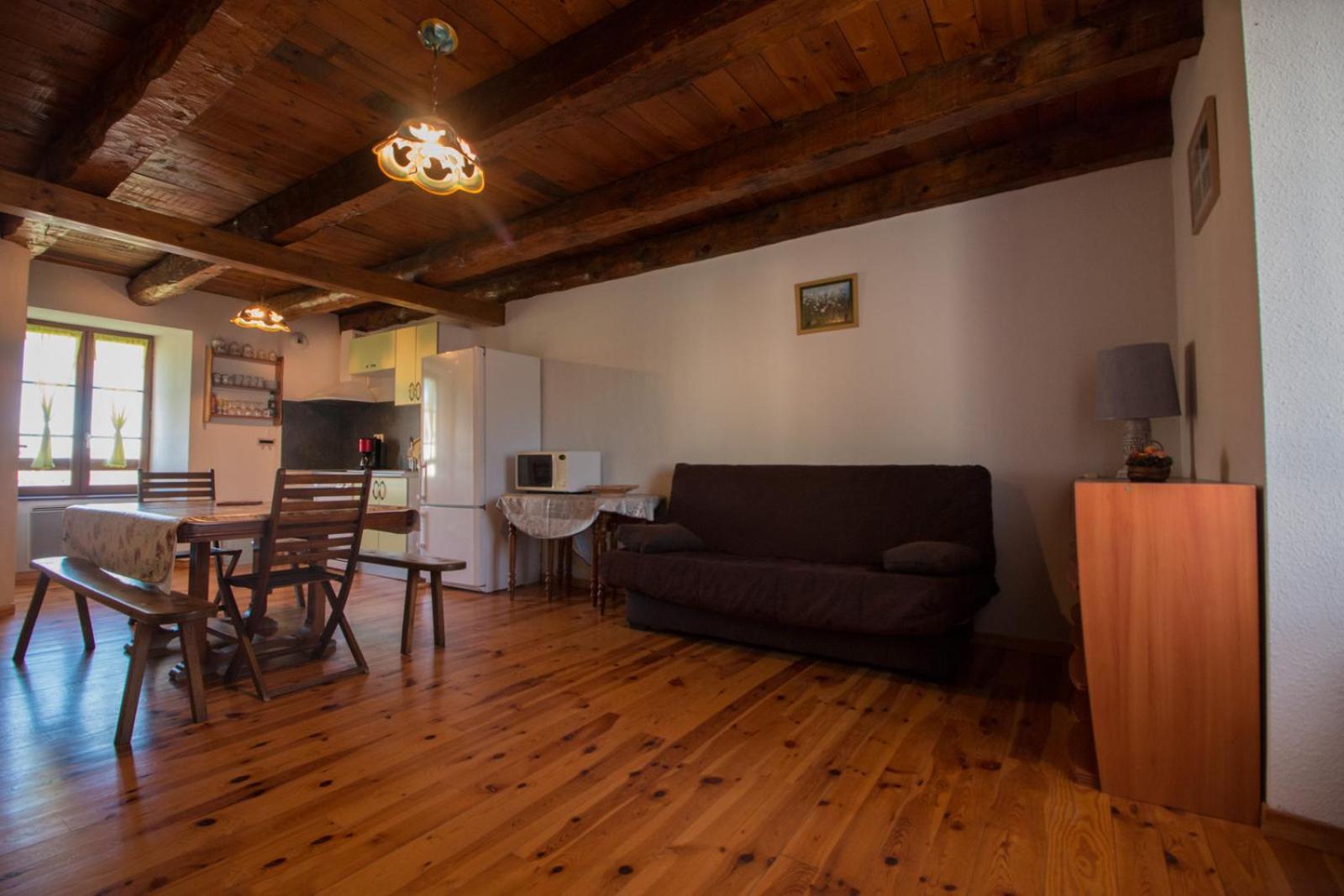 Village De Nasbinals Aubrac Electro Velo Экстерьер фото